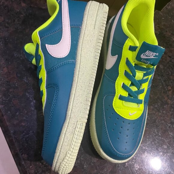 NIKE FORCÉ 1 CRÁTER BRIGHT SPRUCE/PHANTON SIZE 3Y - Picture 10 of 14